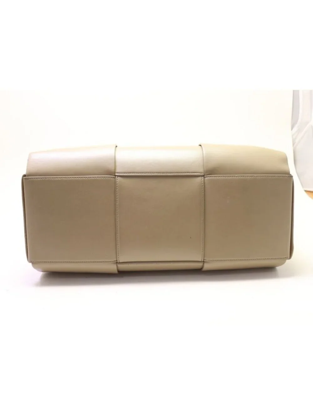 Bottega Veneta Arco Tote Maxi Intrecciato Handbag